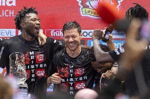 Jiuyou Sports-图片报：药厂双冠王一年后将解体，主帅和维尔茨等多名主力将离队